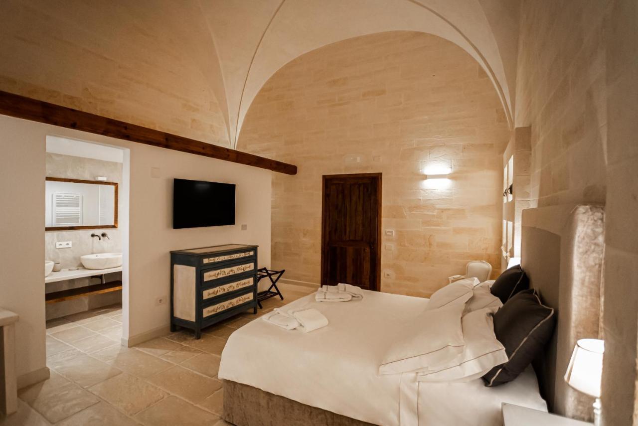 Masseria Torleanzi Wine Relais San Pietro Vernotico Exterior photo