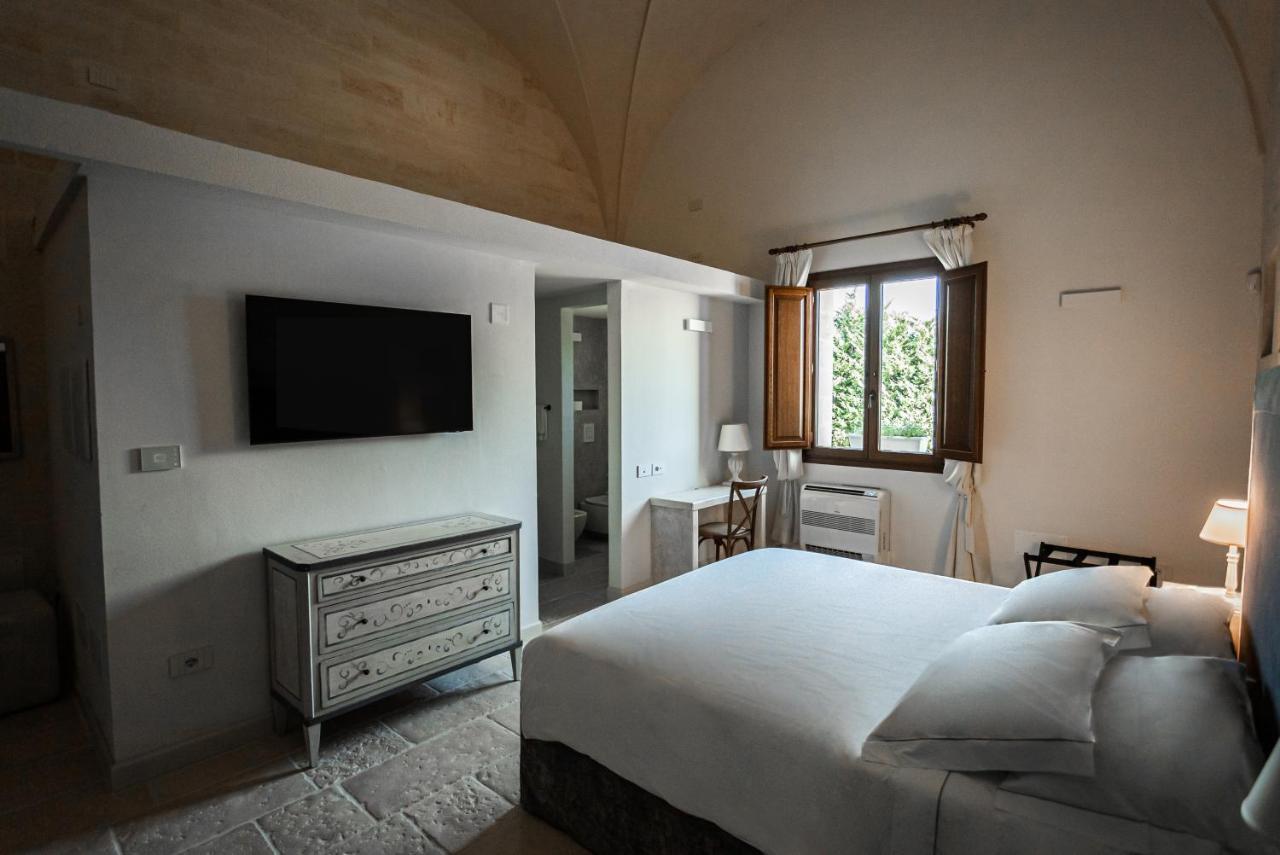 Masseria Torleanzi Wine Relais San Pietro Vernotico Exterior photo
