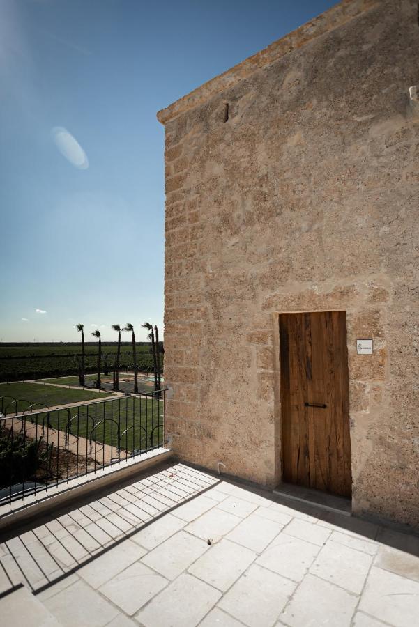 Masseria Torleanzi Wine Relais San Pietro Vernotico Exterior photo