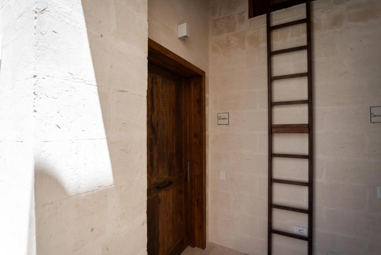 Masseria Torleanzi Wine Relais San Pietro Vernotico Exterior photo