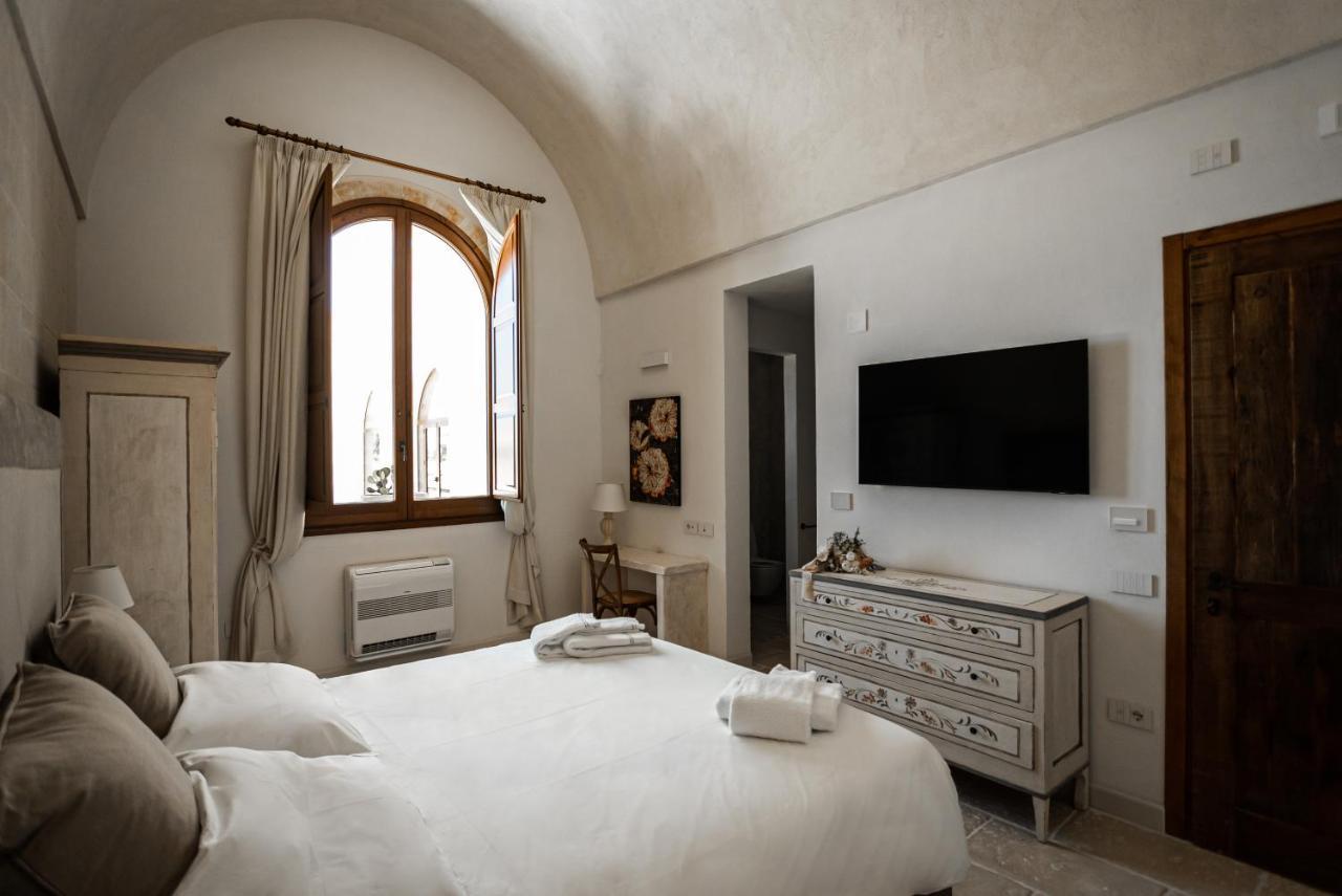 Masseria Torleanzi Wine Relais San Pietro Vernotico Exterior photo