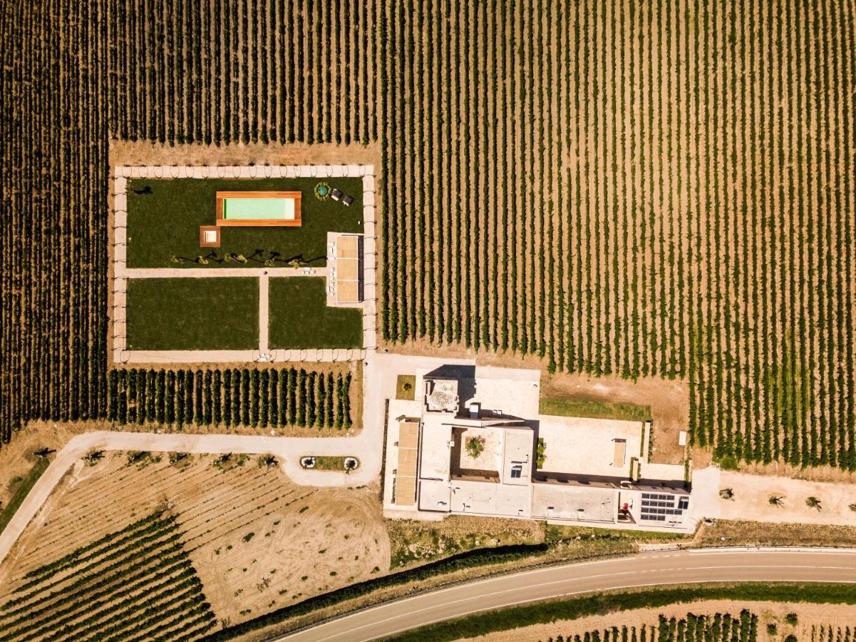 Masseria Torleanzi Wine Relais San Pietro Vernotico Exterior photo