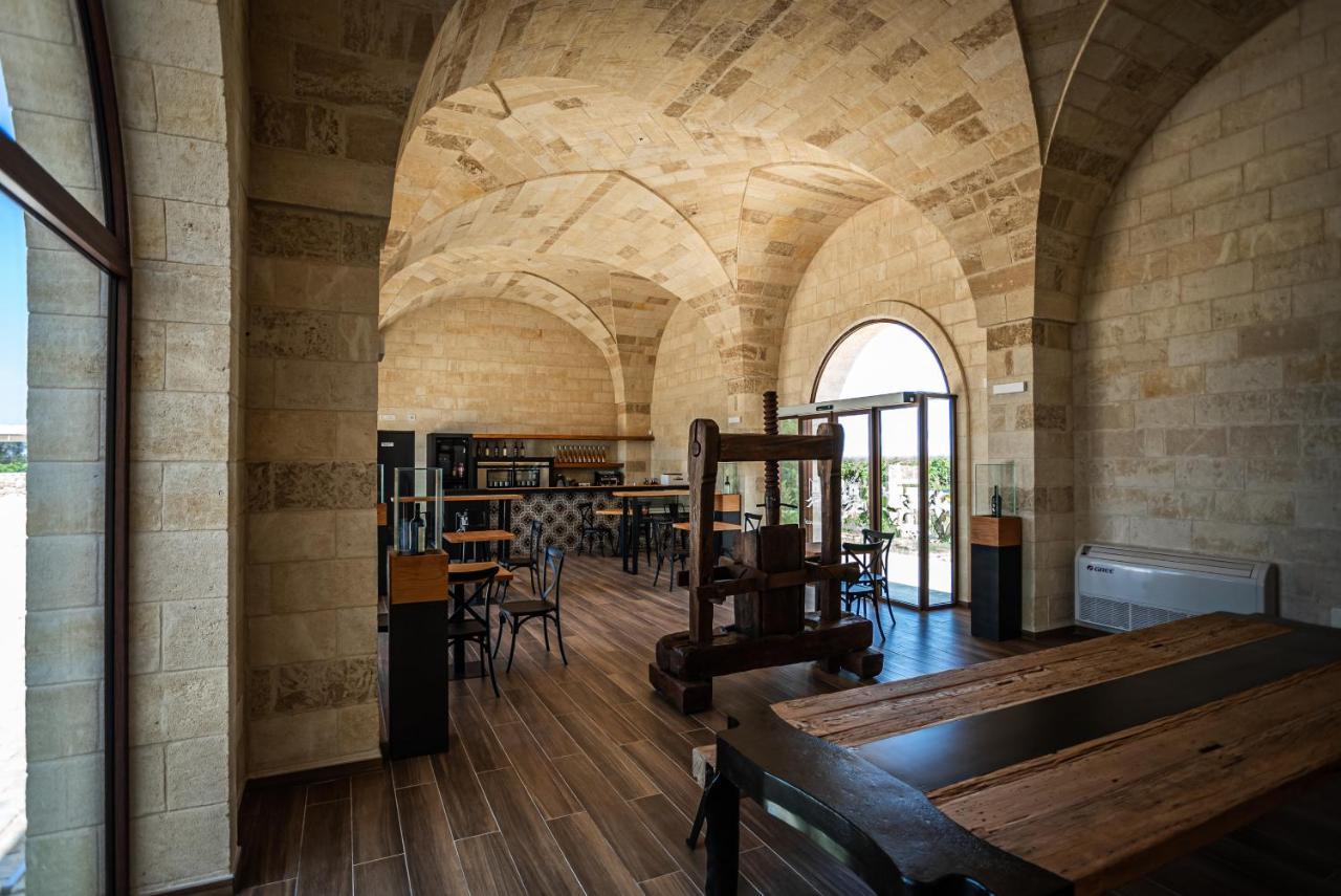 Masseria Torleanzi Wine Relais San Pietro Vernotico Exterior photo