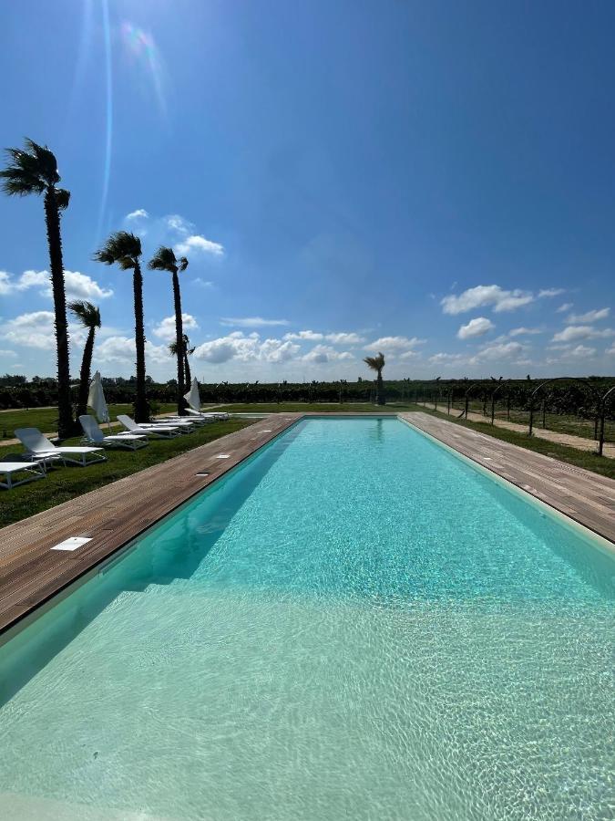 Masseria Torleanzi Wine Relais San Pietro Vernotico Exterior photo